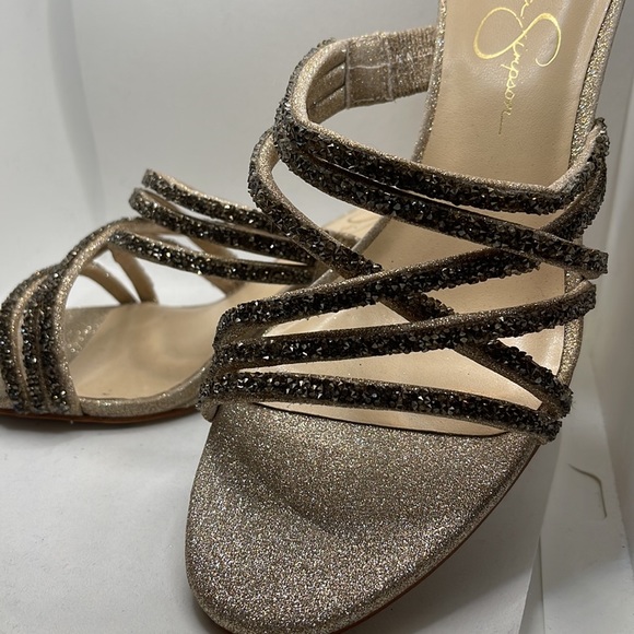 Sandals - Picture 2 of 6